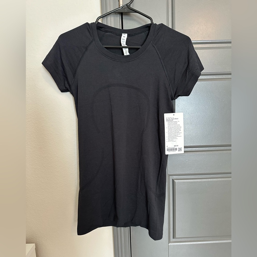 Swiftly tech short sleeve 2.0 NEW WITH TAGS black